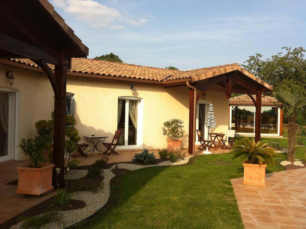 Le Clos Castel - Gite Equipe Кастелжалу Екстериор снимка